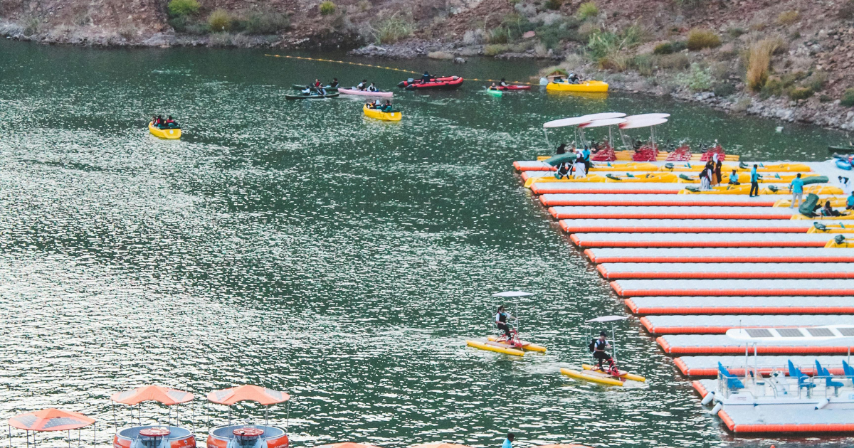 Kayaking in Dubai