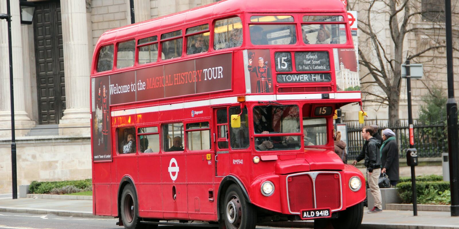 Hop-On Hop-Off Bus Tour Dubai